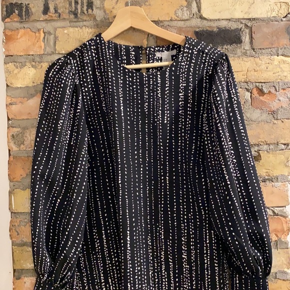 H&M - Black Dress - Picture 2 of 5